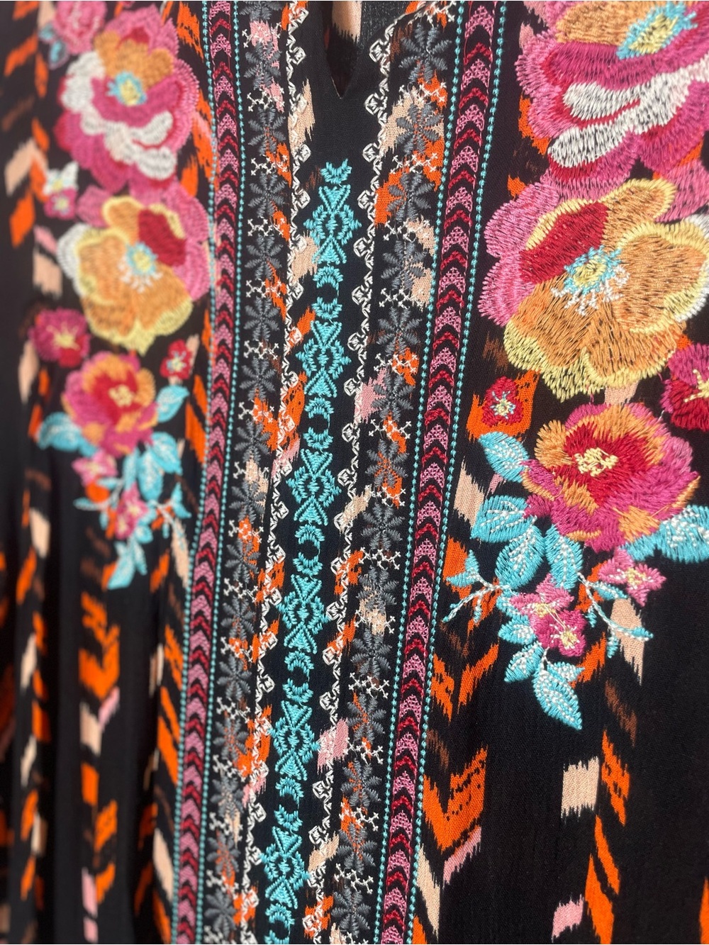 Savanna Jane Sophia Embroidered Boho Tunic Top Black | Size Medium - Picture 4 of 9